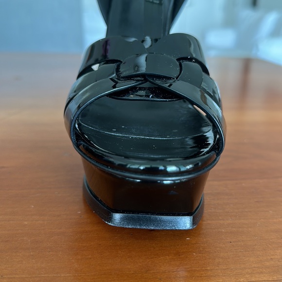 Saint Laurent - Picture 4 of 8